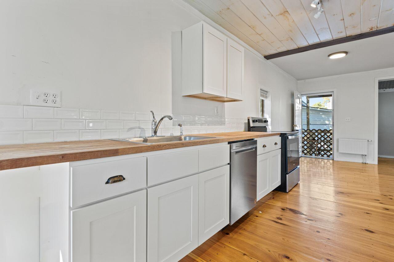 12 Lower Beach Road Saco ME 04072