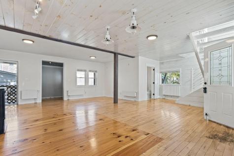 12 Lower Beach Road Saco ME 04072