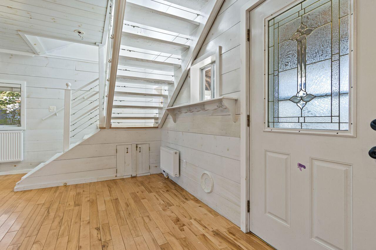 12 Lower Beach Road Saco ME 04072