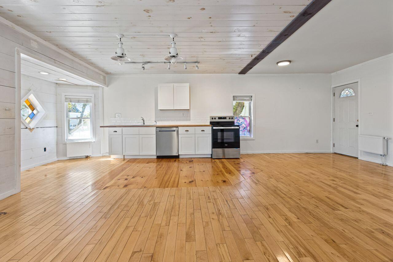 12 Lower Beach Road Saco ME 04072