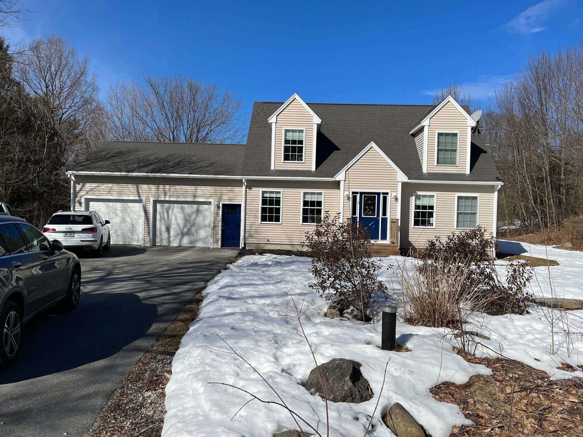 9 Celtic Way Raymond ME 04071