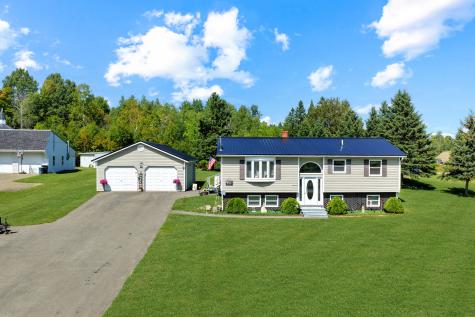 68 Fords Lane Mapleton ME 04757