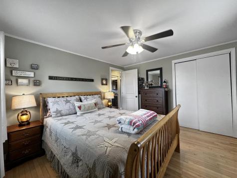68 Fords Lane Mapleton ME 04757
