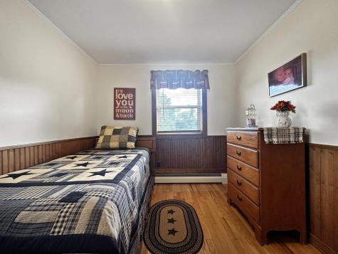 68 Fords Lane Mapleton ME 04757