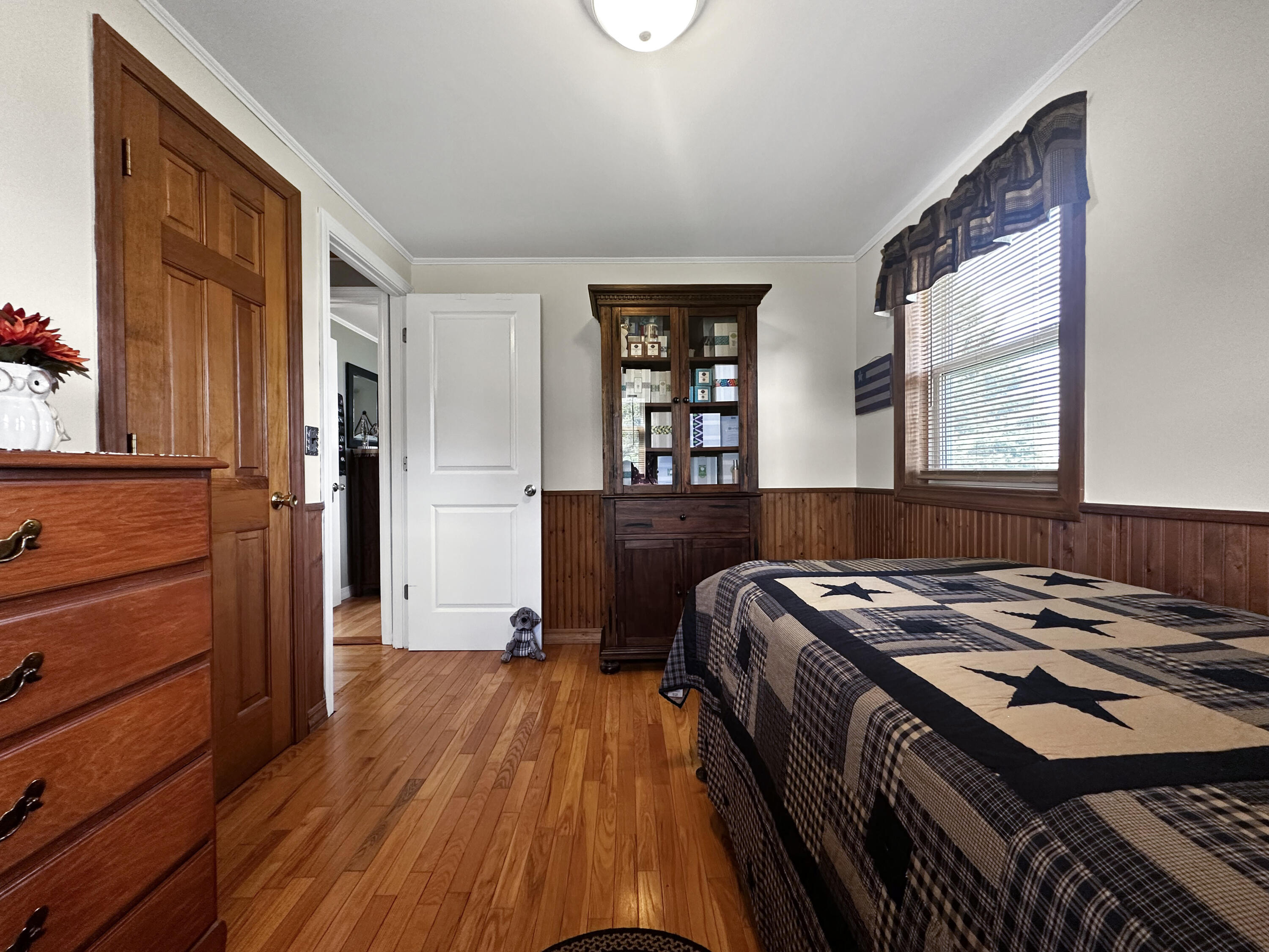 68 Fords Lane Mapleton ME 04757