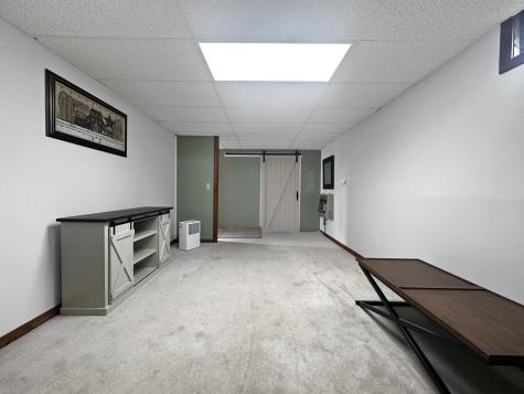 68 Fords Lane Mapleton ME 04757