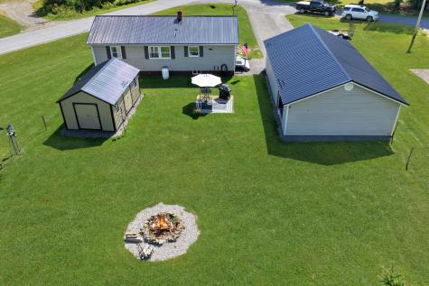 68 Fords Lane Mapleton ME 04757