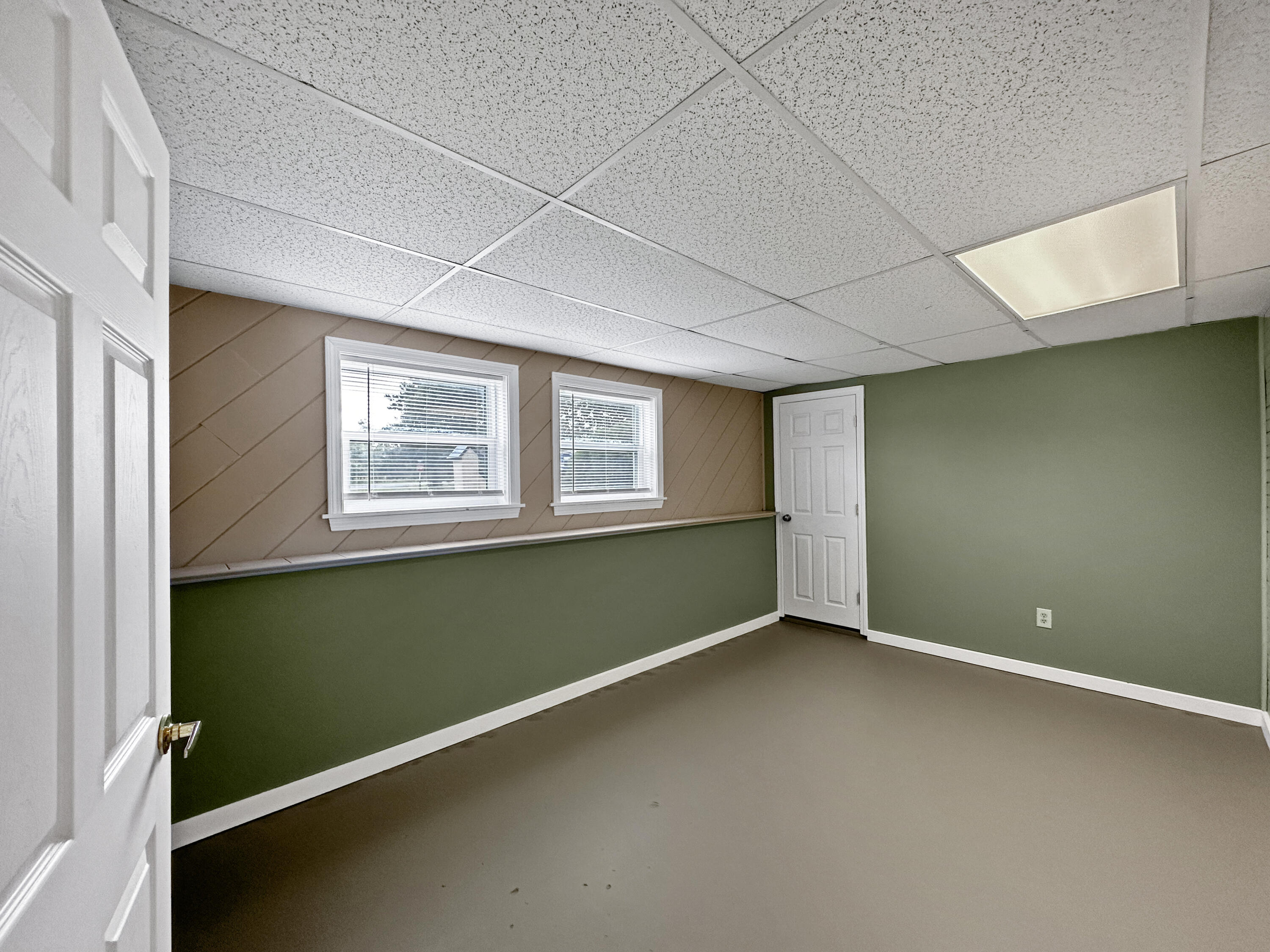 68 Fords Lane Mapleton ME 04757