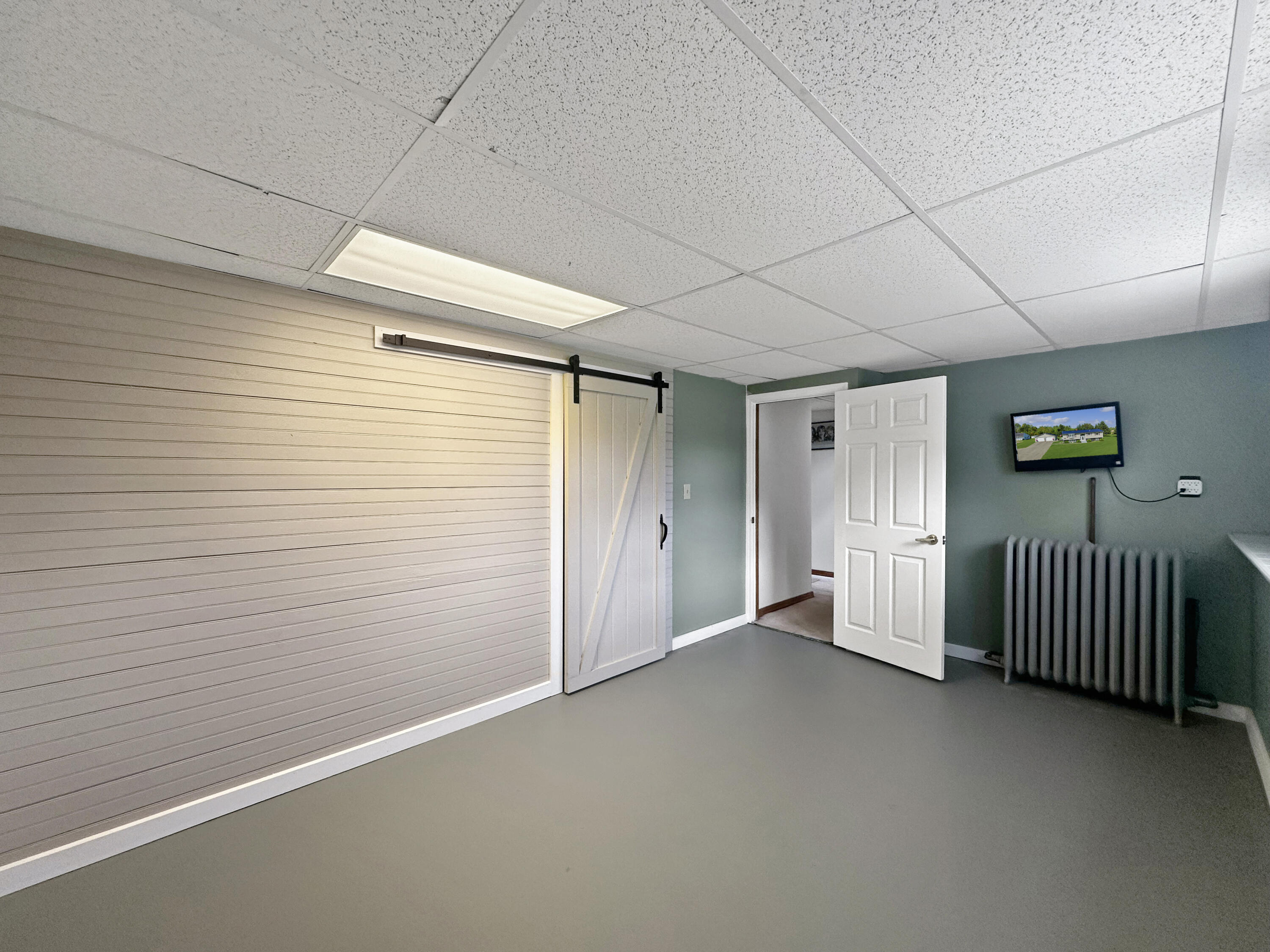 68 Fords Lane Mapleton ME 04757
