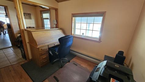 1052 Washington Street N Auburn ME 04210