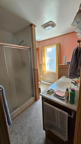 1052 Washington Street N Auburn ME 04210