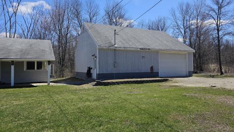 1052 Washington Street N Auburn ME 04210