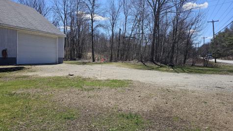 1052 Washington Street N Auburn ME 04210