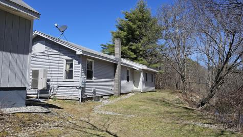 1052 Washington Street N Auburn ME 04210