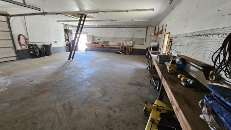 1052 Washington Street N Auburn ME 04210