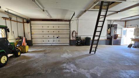 1052 Washington Street N Auburn ME 04210