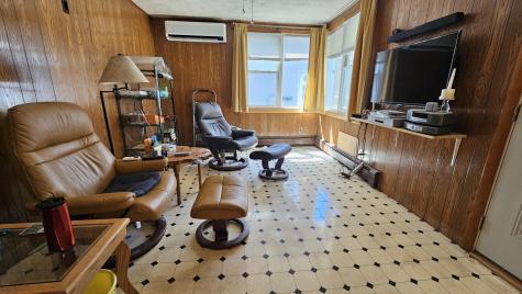 1052 Washington Street N Auburn ME 04210