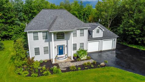 6 Hardwood Circle Belgrade ME 04917
