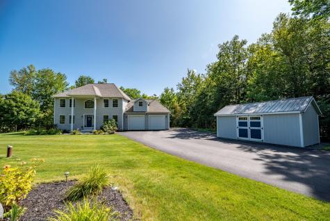 6 Hardwood Circle Belgrade ME 04917