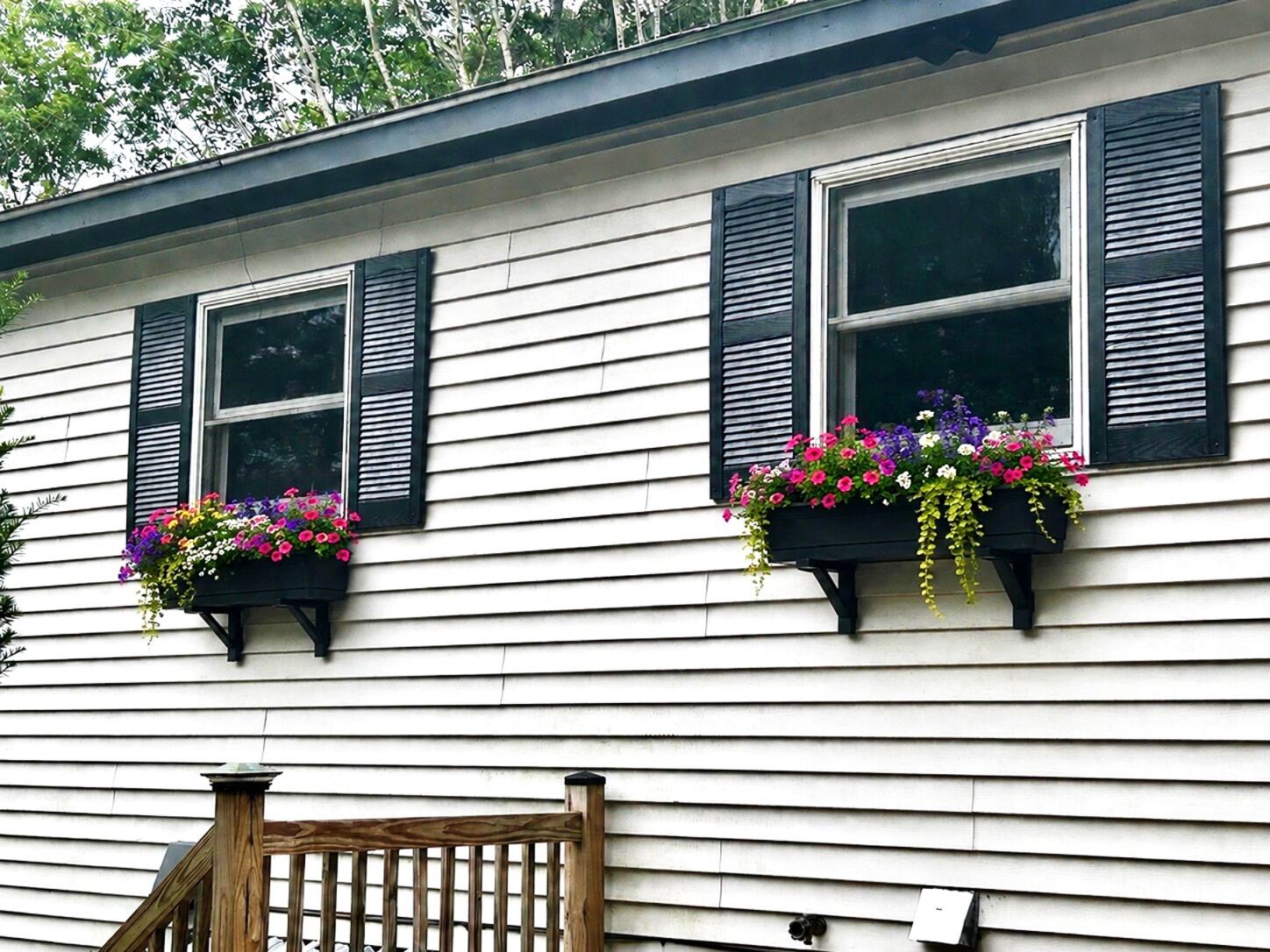 39 Fairbanks Road Wayne ME 04284