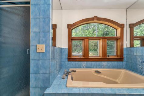 15 Lois Lane Sweden ME 04040