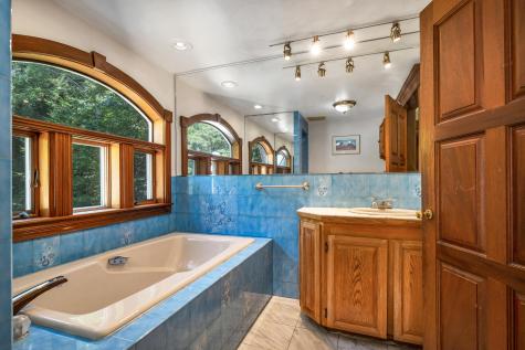 15 Lois Lane Sweden ME 04040