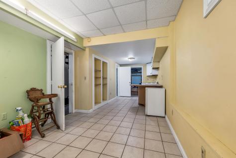 15 Lois Lane Sweden ME 04040