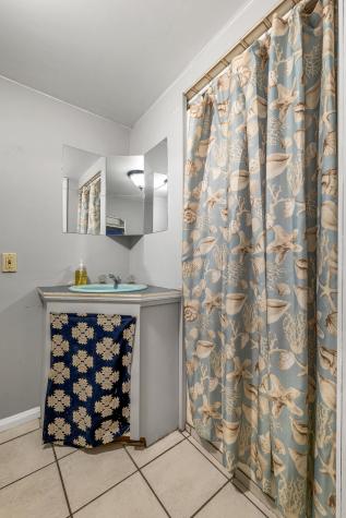 15 Lois Lane Sweden ME 04040