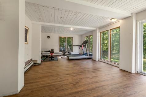 15 Lois Lane Sweden ME 04040