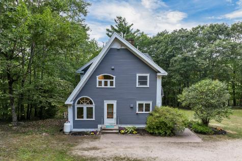 15 Lois Lane Sweden ME 04040