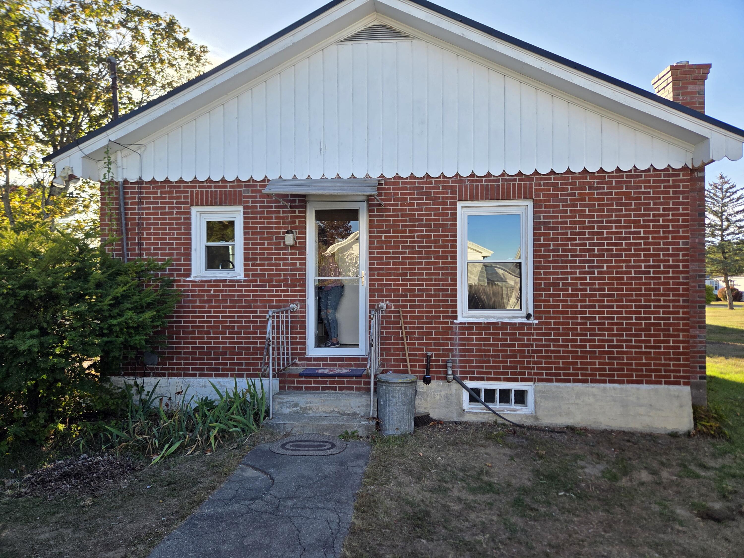 28 Drive Mann Road Skowhegan ME 04976