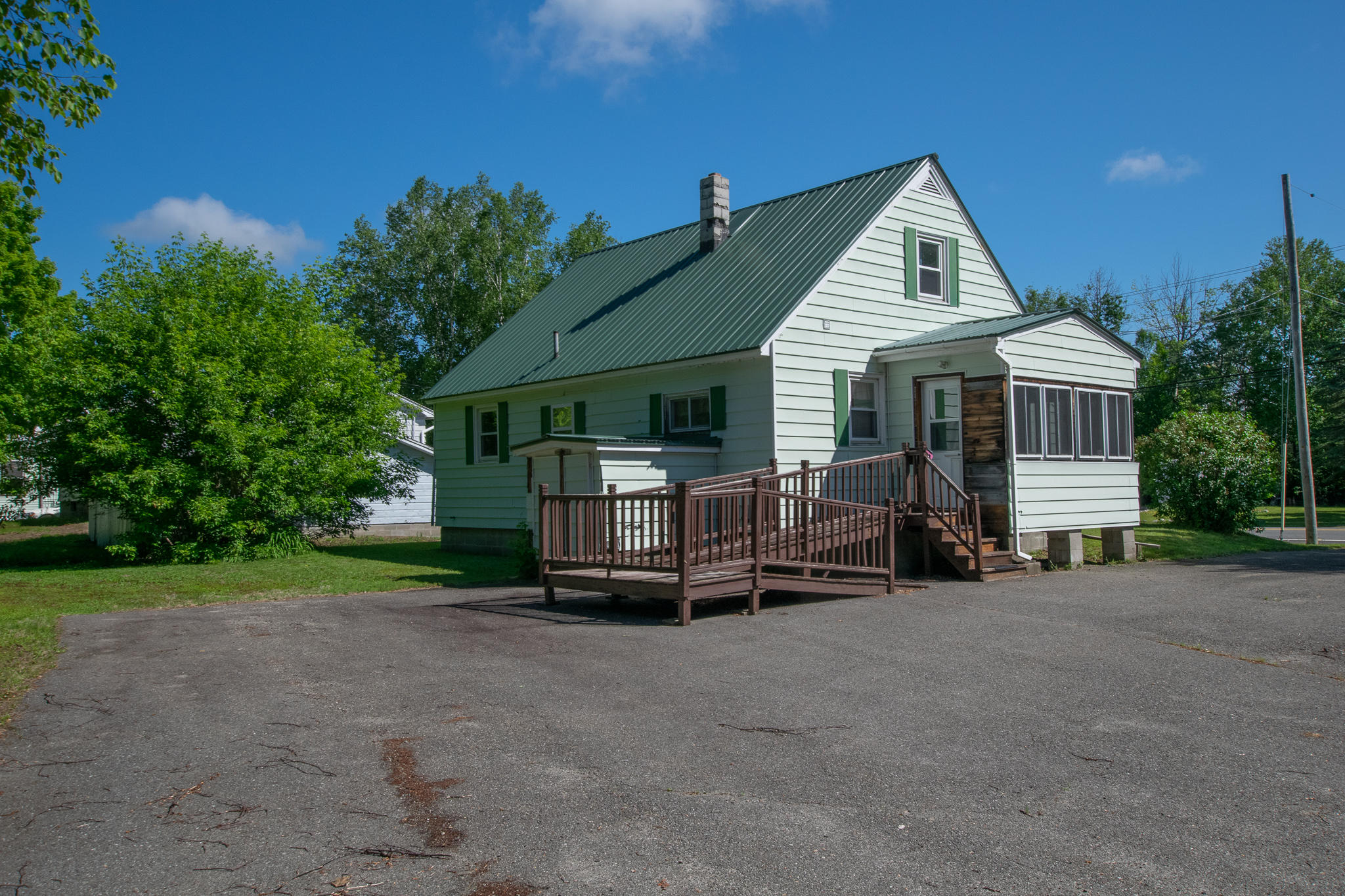 216 Bates Street Millinocket ME 04462