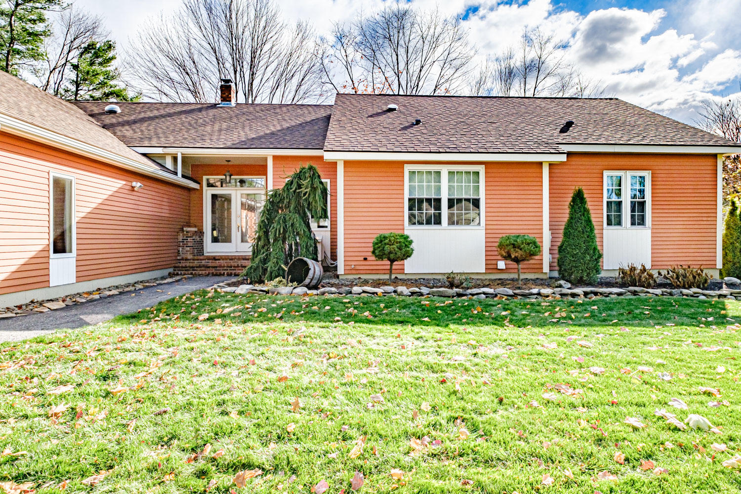 55 Robinson Gardens Lewiston ME 04240