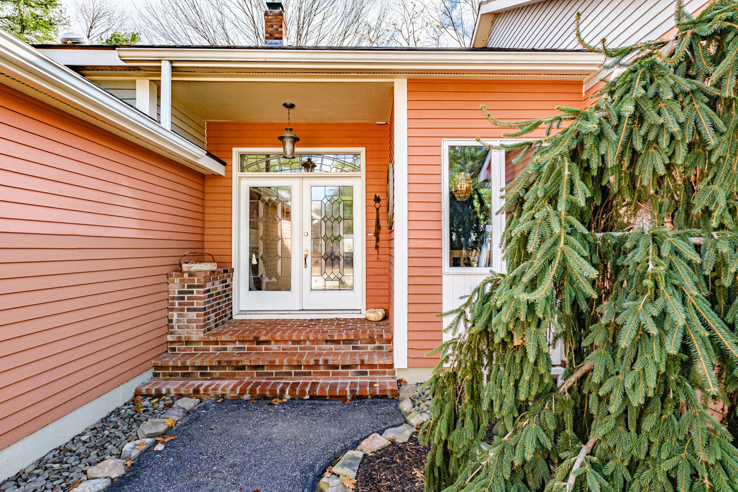 55 Robinson Gardens Lewiston ME 04240