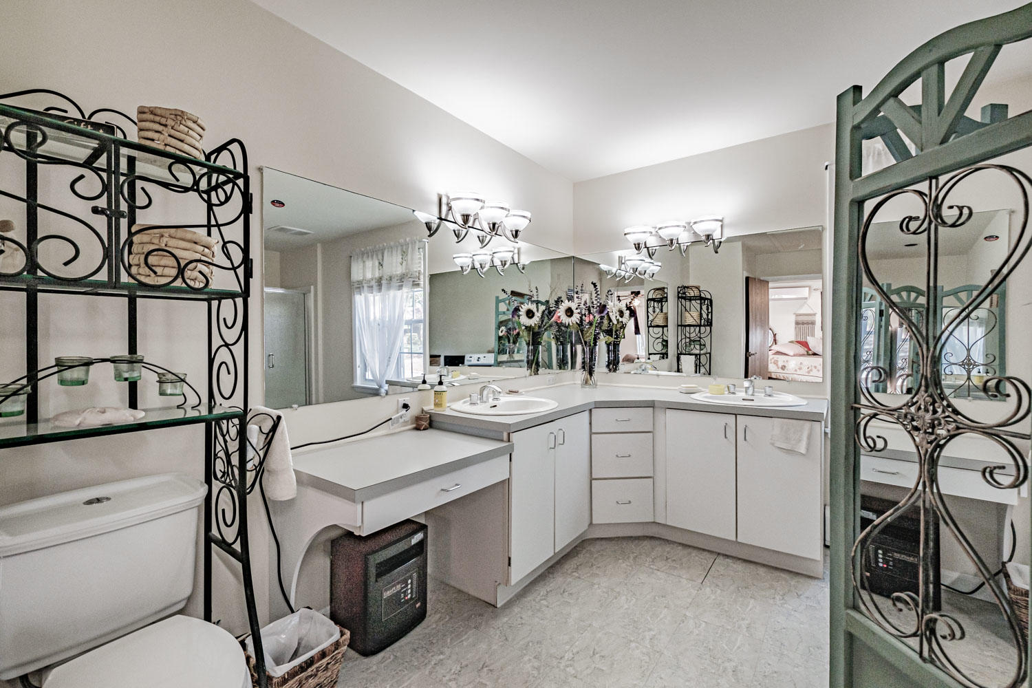 55 Robinson Gardens Lewiston ME 04240