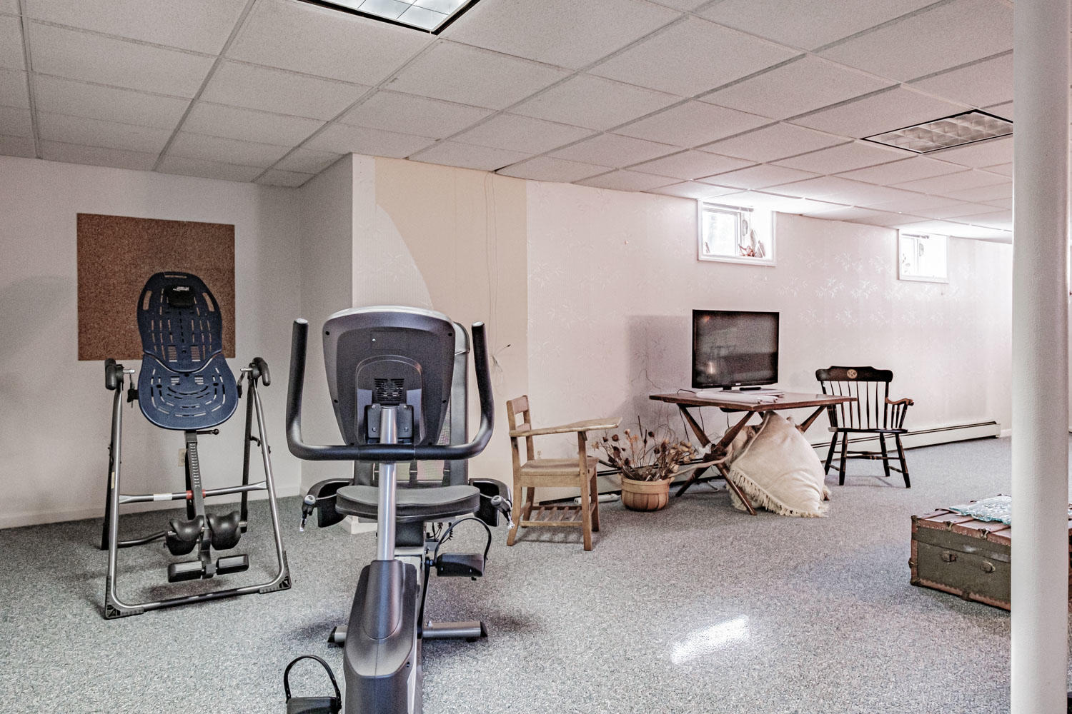 55 Robinson Gardens Lewiston ME 04240