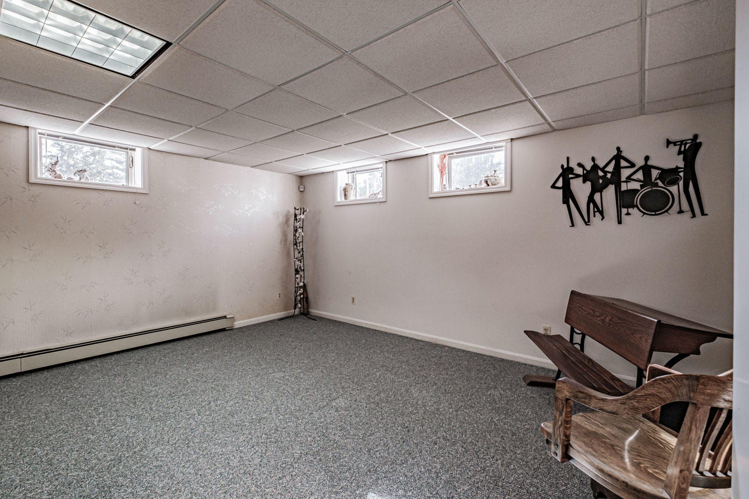 55 Robinson Gardens Lewiston ME 04240