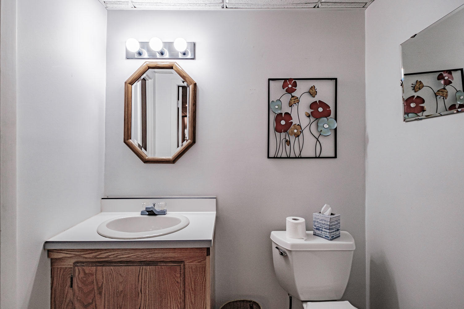 55 Robinson Gardens Lewiston ME 04240