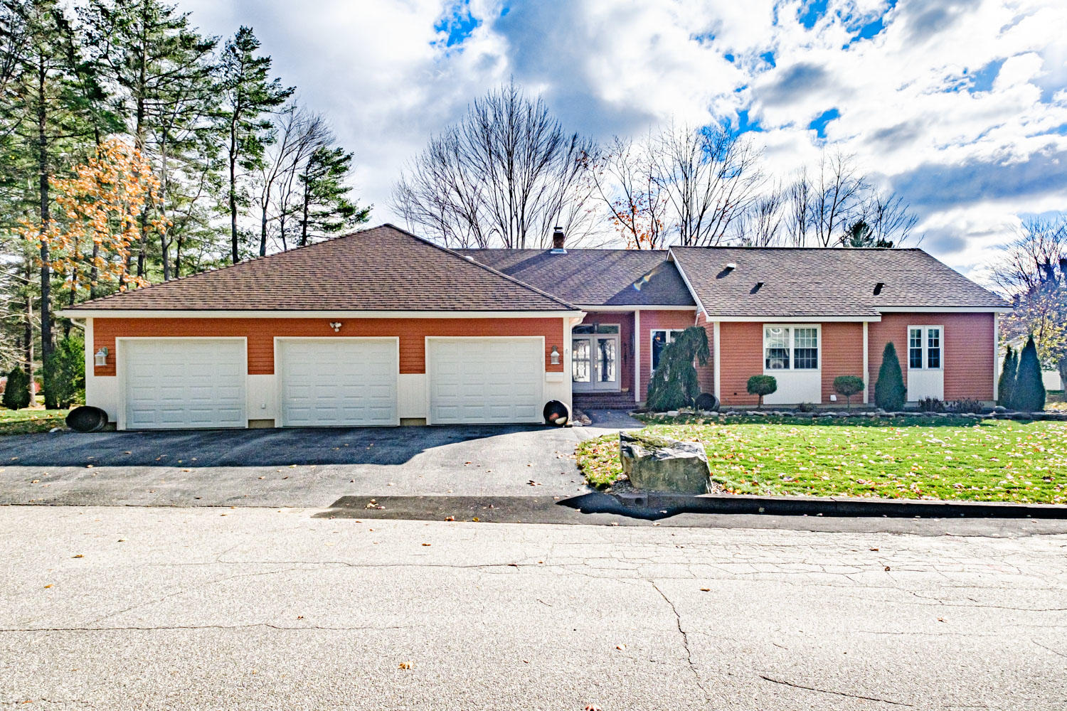55 Robinson Gardens Lewiston ME 04240