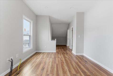 10 Middle Street Lisbon ME 04252