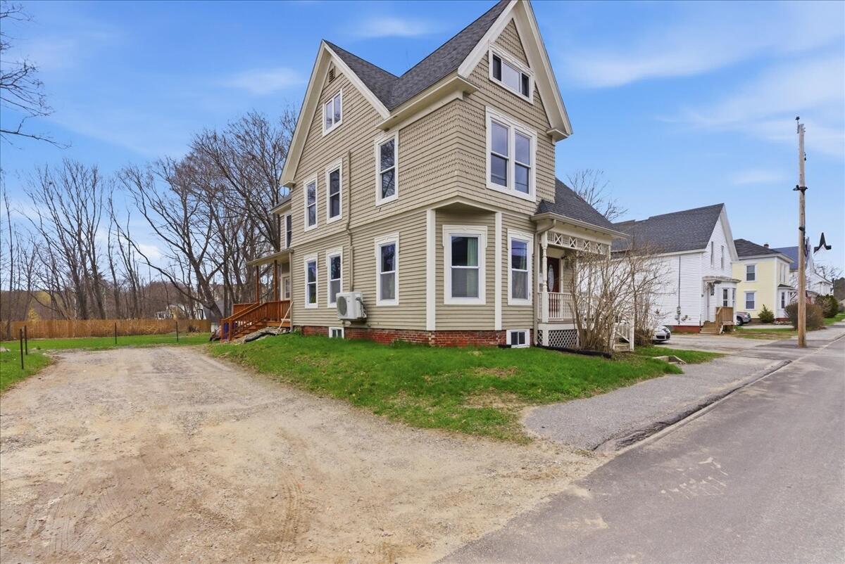 10 Middle Street Lisbon ME 04252