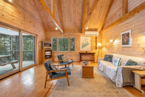 11 Evergreen Heights Liberty ME 04949