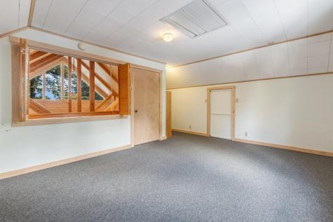 11 Evergreen Heights Liberty ME 04949