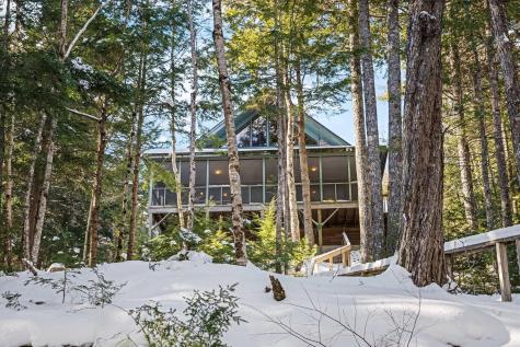 11 Evergreen Heights Liberty ME 04949