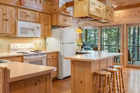 11 Evergreen Heights Liberty ME 04949