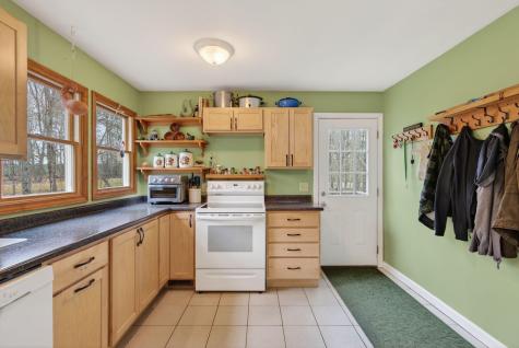33 Old Ferry Road Wiscasset ME 04578