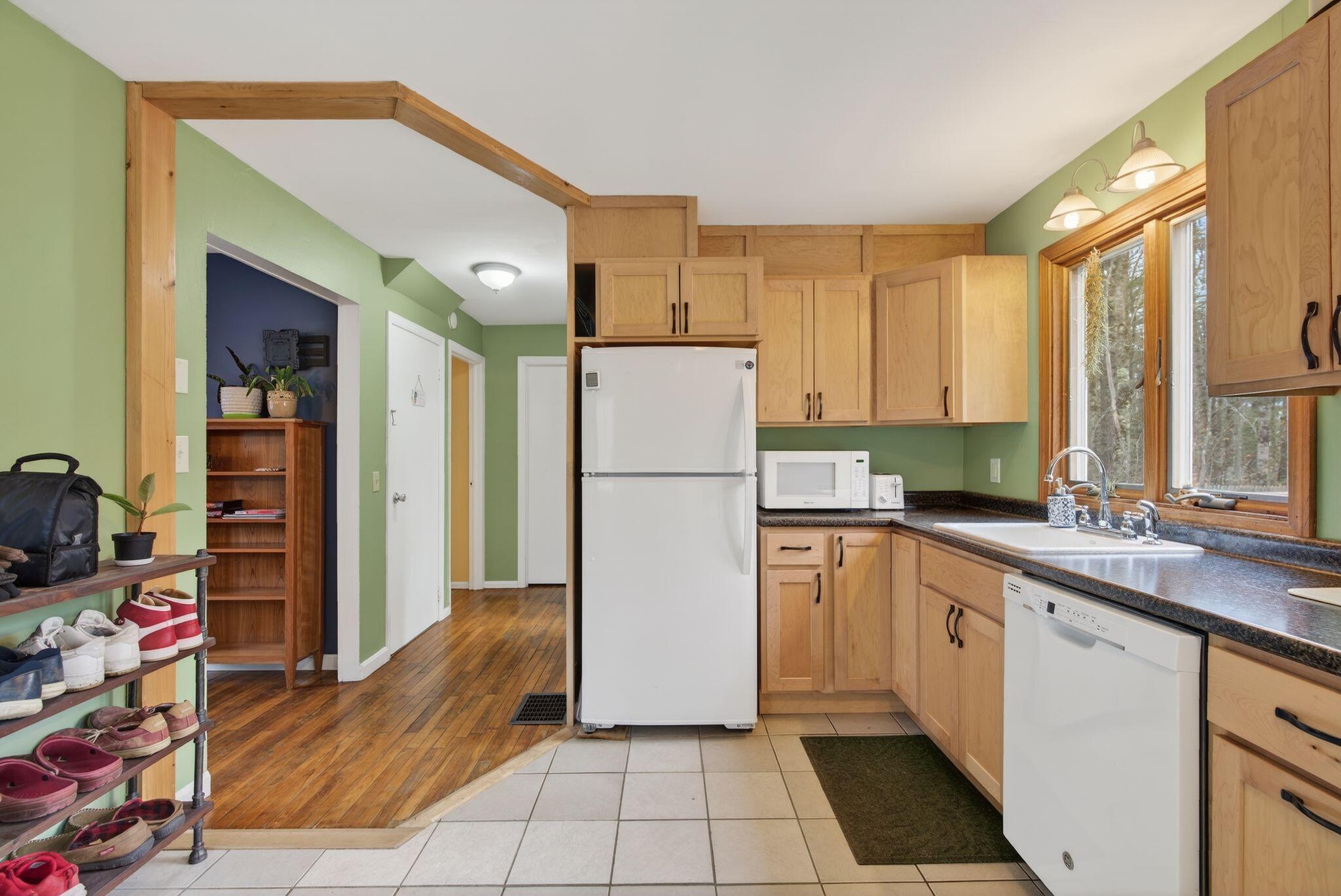 33 Old Ferry Road Wiscasset ME 04578
