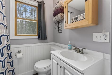33 Old Ferry Road Wiscasset ME 04578