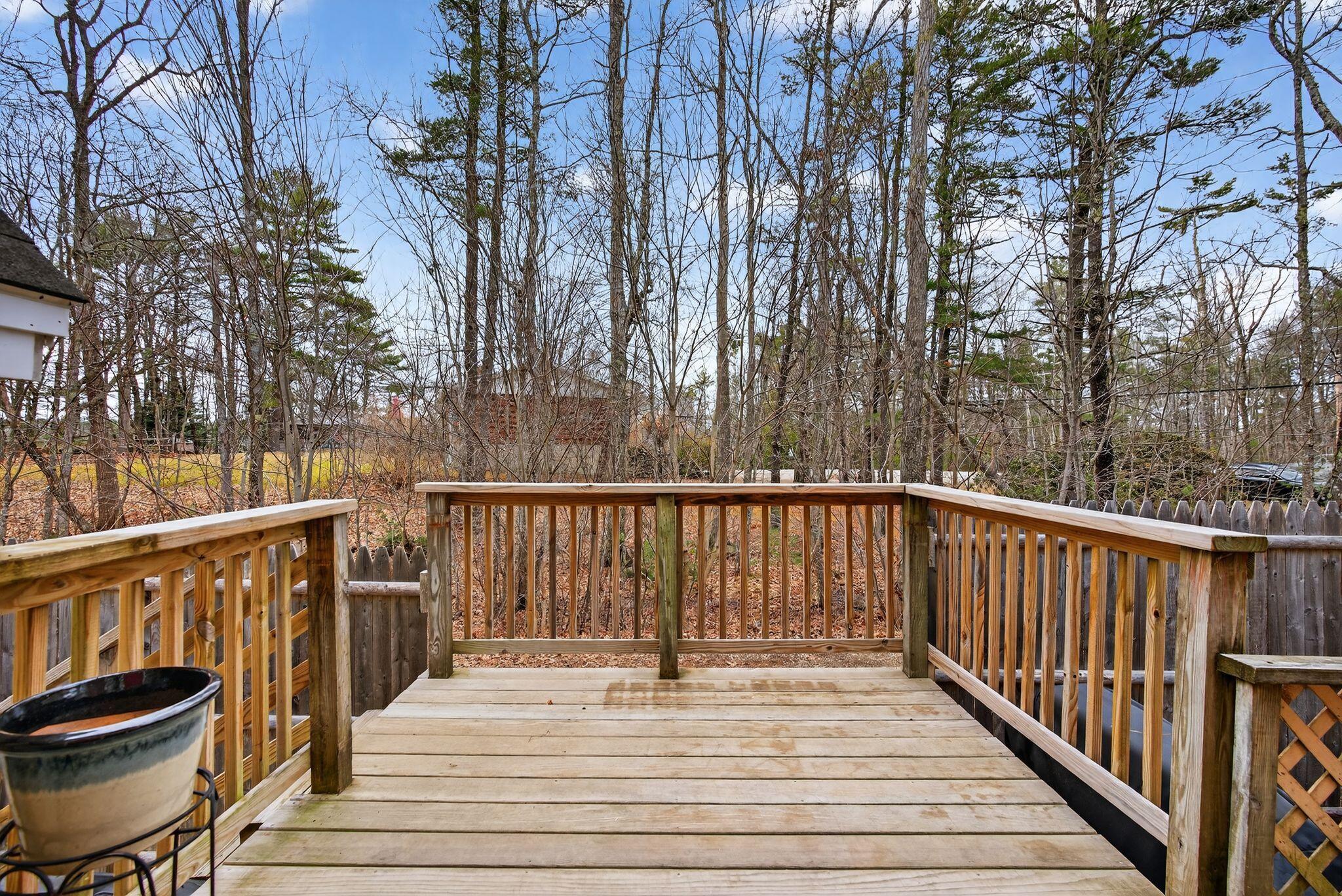 33 Old Ferry Road Wiscasset ME 04578