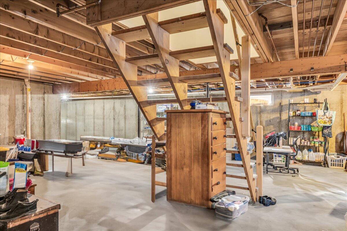 17 A Hunt Road Belfast ME 04915